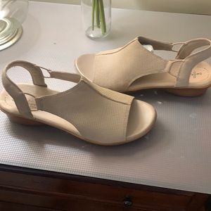 Clarks Loomis Spin, size 8.